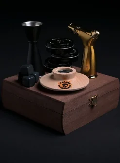 Some N' Luxe cocktail smoking set