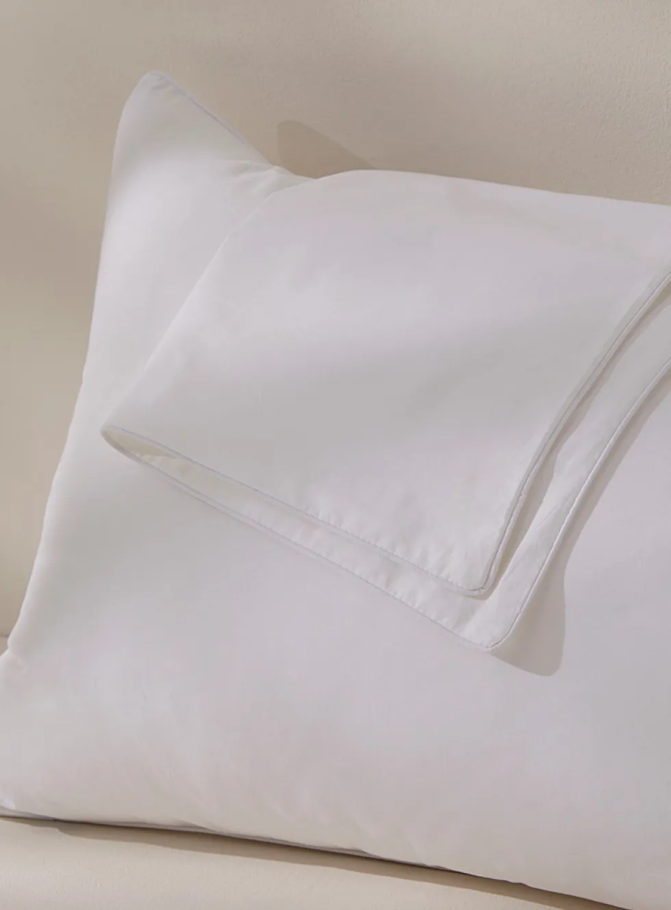 Sonatine pillow protector