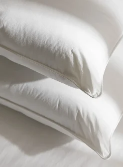 Sonatine recycled polyester pillow