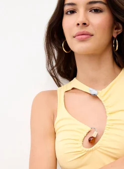 Spiral opening cami