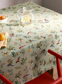 Spring birds tablecloth