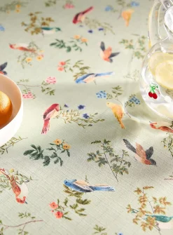Spring birds tablecloth