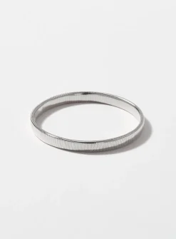 Spring-like bracelet