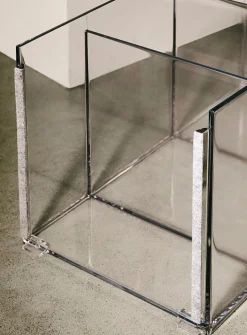 Stackable polycarbonate shelving