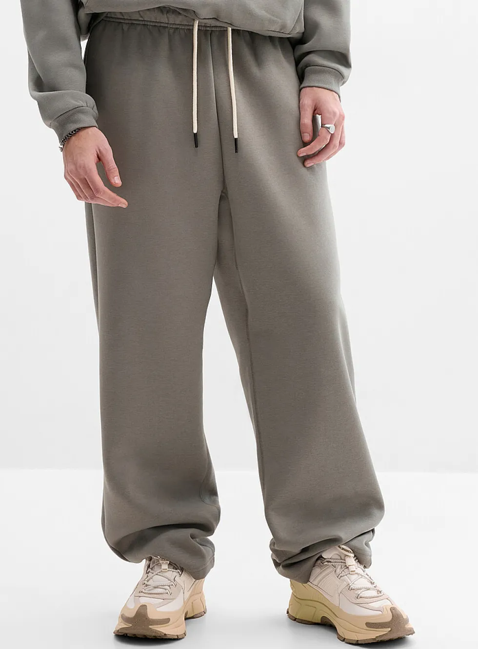 Standard Issue basketball sweatpant