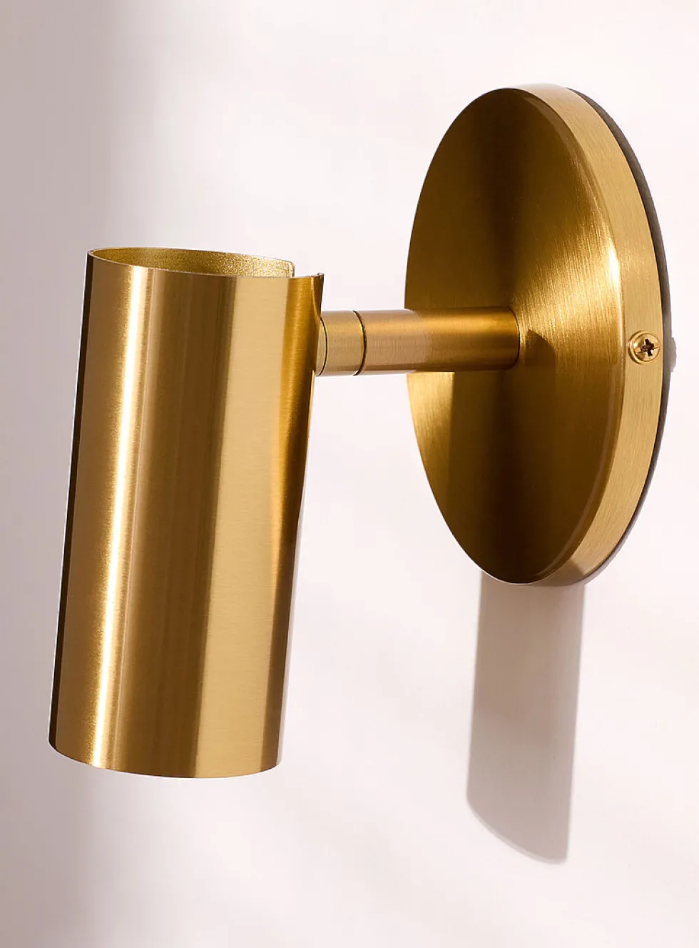Stanly brass single-beam light fixture