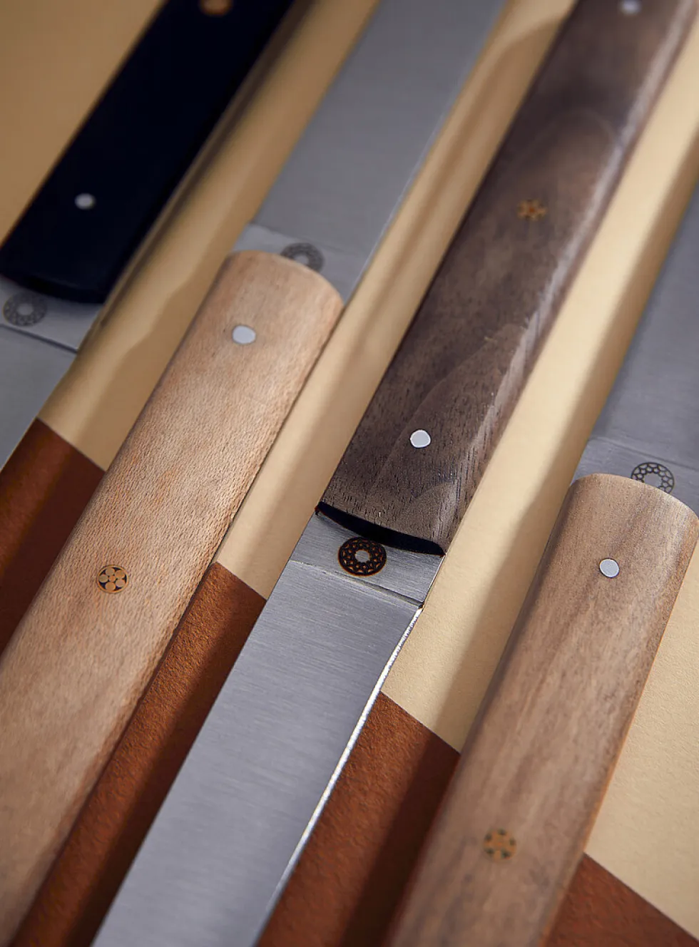 Steak knives