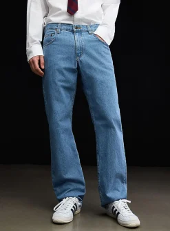 Stonewashed dad jean