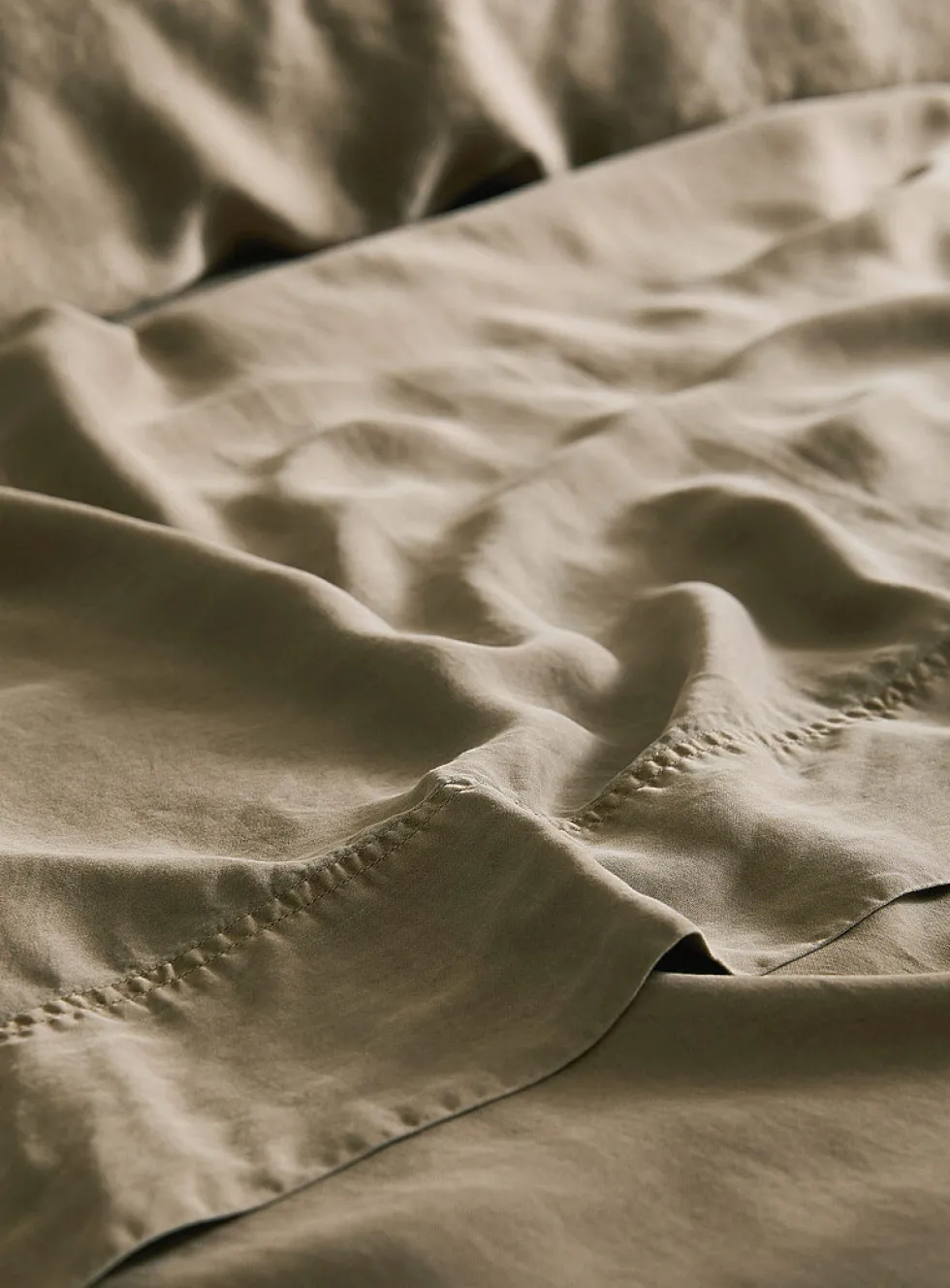 Stonewashed lyocell sheet set