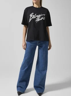 Straight-leg blue jean