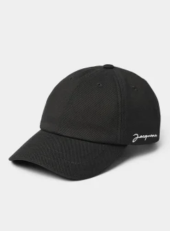 Streamlined logo cap