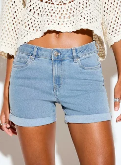 Stretch denim rolled-hem short
