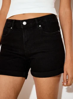Stretch denim rolled-hem short