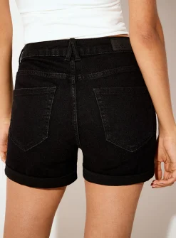 Stretch denim rolled-hem short