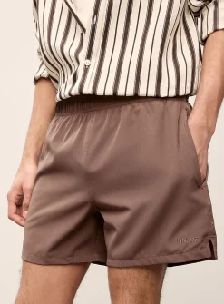Stretch fabric short