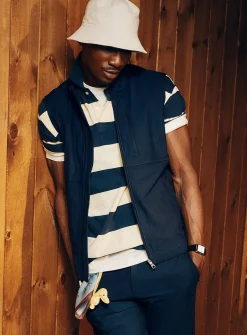 Stretch golf vest