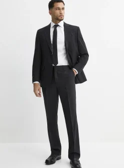 Stretch suit