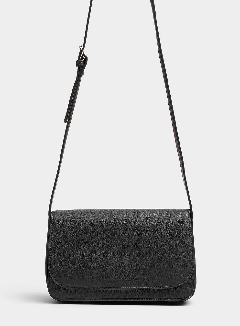 Structured crossbody bag