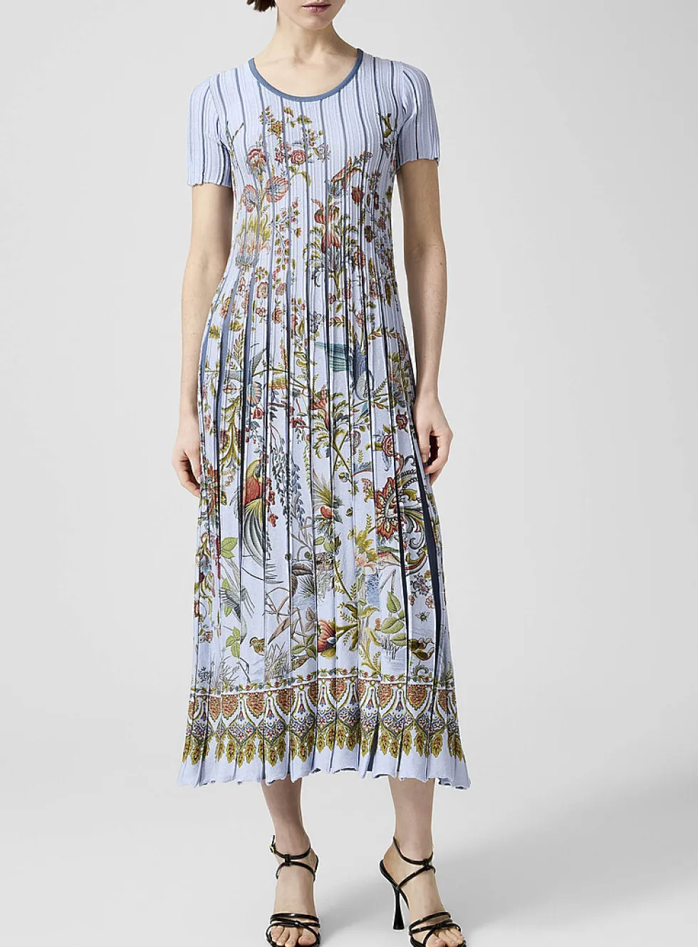 Stylized garden deep pleating dress