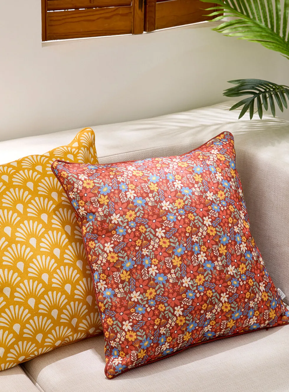 Summer blossoms removable-cover outdoor cushion
