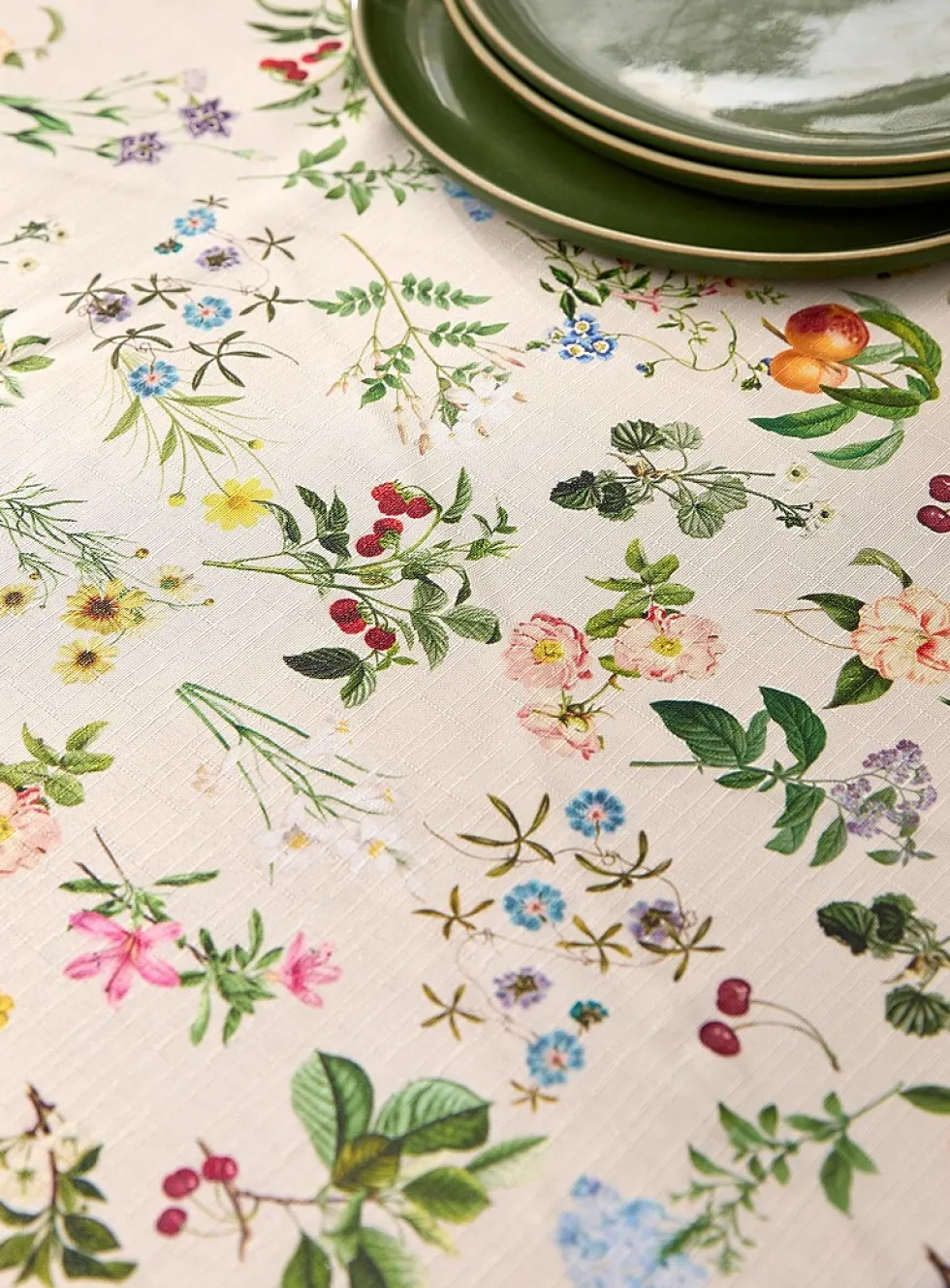 Summer breeze tablecloth