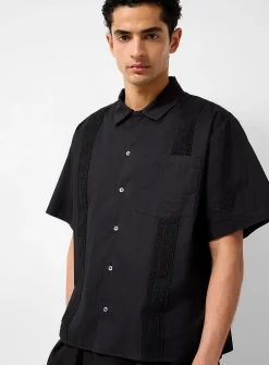 Sune crochet band shirt