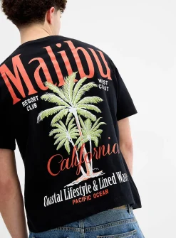 Sunny destination graphic T-shirt