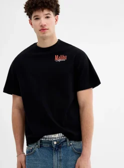 Sunny destination graphic T-shirt