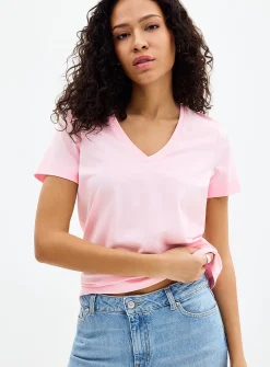 SUPIMA® cotton V-neck T-shirt