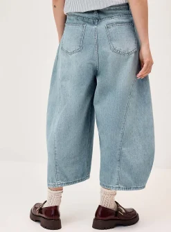 Supple denim barrel jean