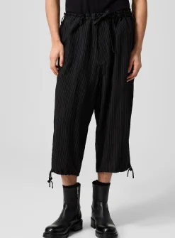 Supple pinstriped long Bermuda short