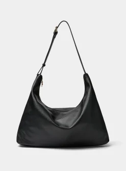 Supple trapezoidal hobo bag