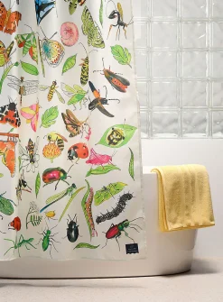 Été au Québec shower curtain