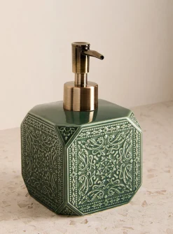Tapestry-inspired soap pump