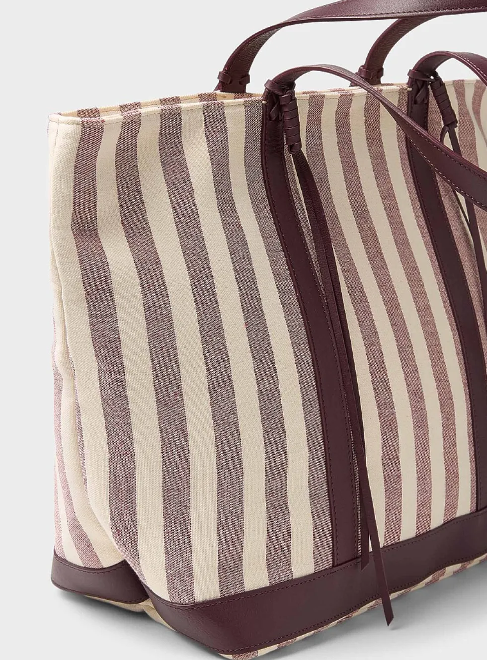 Tasselled striped tote bag