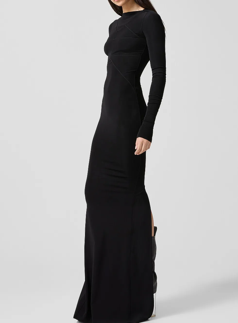 Temple long sleeves dress