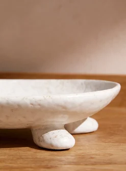 Textured ceramic standing tray
