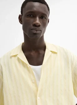 Textured double-stripe camp shirt