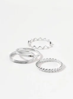Textured metallic rings