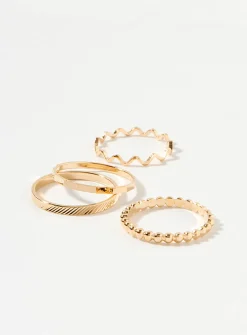 Textured metallic rings