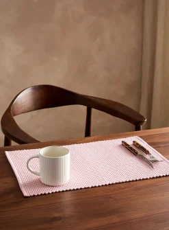 Textured placemat