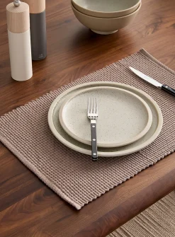 Textured placemat