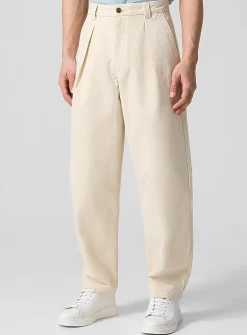 Textured pleated barrel-leg pant