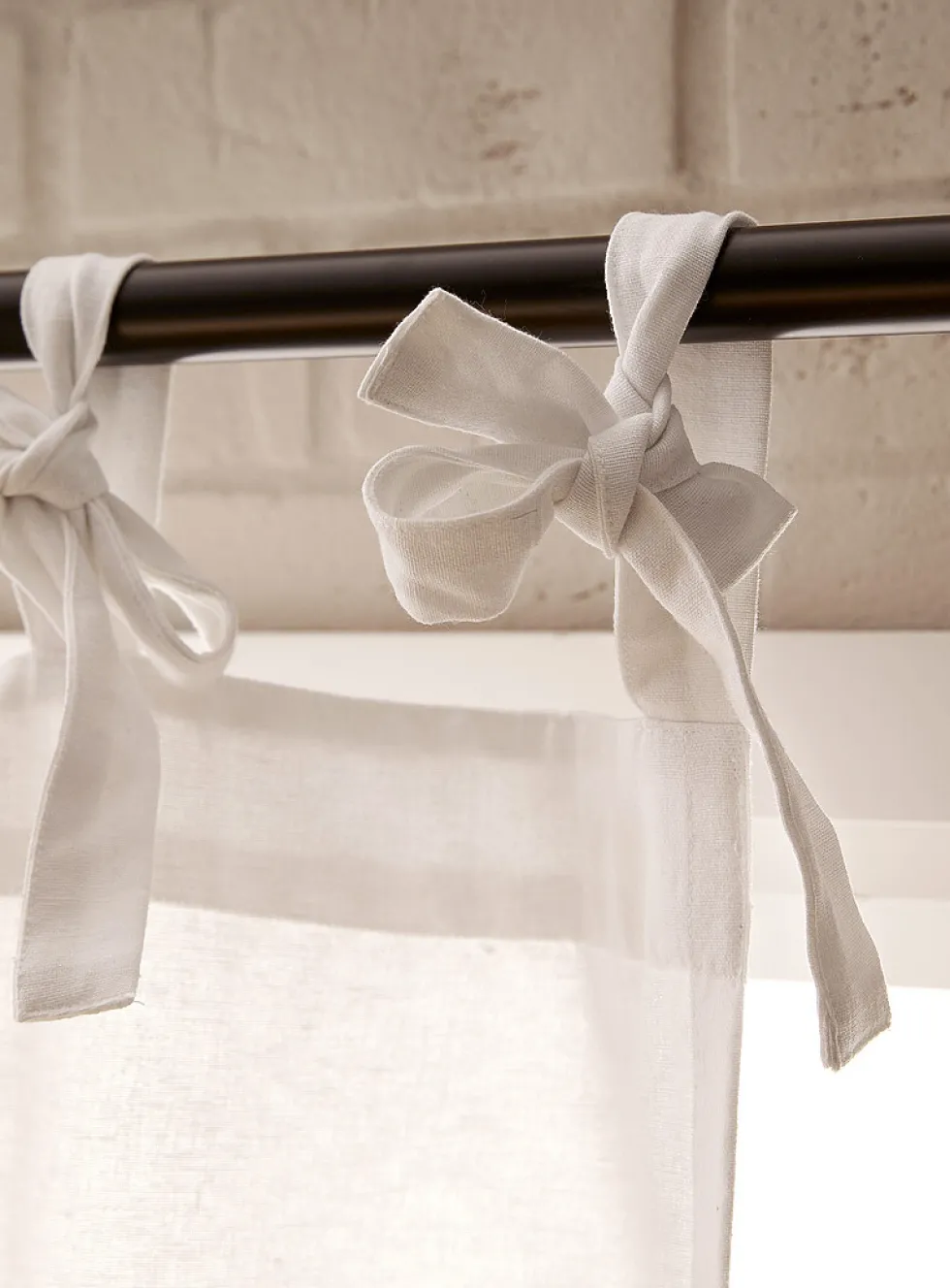 Textured tie-top curtain