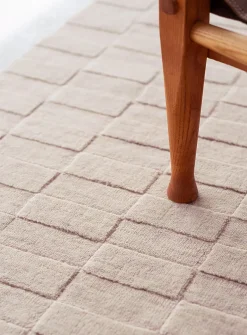 Textured tiles artisanal rug