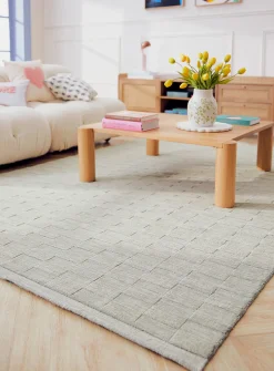 Textured tiles artisanal rug