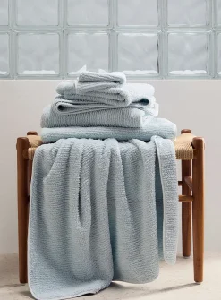 Textured Turkish cotton towels