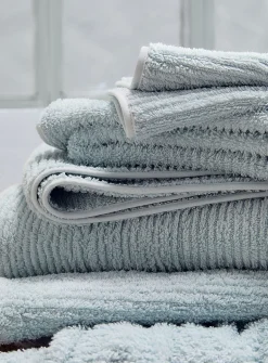 Textured Turkish cotton towels