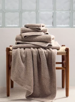 Textured Turkish cotton towels