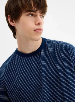 Textured-stripe loose T-shirt